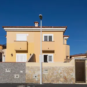 https://surf-house-suite-balconie-bath.tenerifehoteles.net